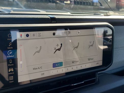 Used 2024 Jeep Gladiator Sport image 19