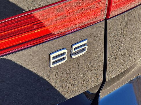 Certified 2023 Volvo XC60 B5 Plus w/ Protection Package Premier image 14