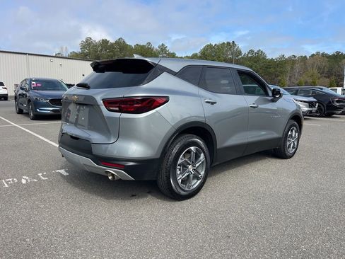 Used 2025 Chevrolet Blazer LT AWD/4WD image 5