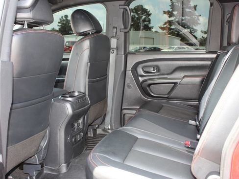 Used 2021 Nissan Titan PRO-4X w/ Pro-4x Convenience Package AWD/4WD image 10