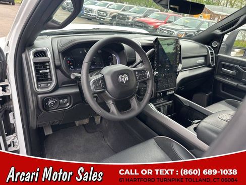 Used 2025 RAM 2500 Laramie AWD/4WD image 22