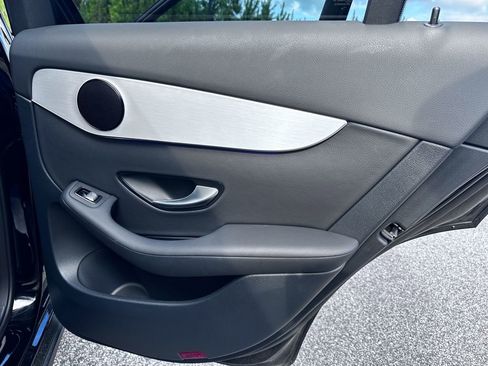 Certified 2022 Mercedes-Benz GLC 300 image 32