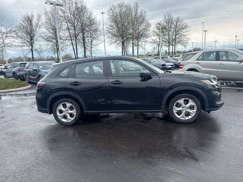 Used 2023 Honda HR-V LX image 8