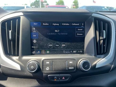 Used 2023 GMC Terrain SLT w/ LPO, Floor Liner Package AWD/4WD image 31