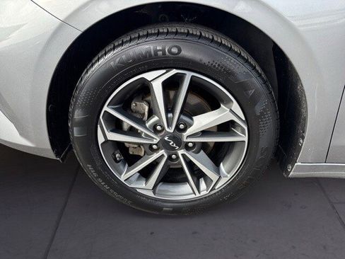 Used 2023 Kia Forte LXS image 8