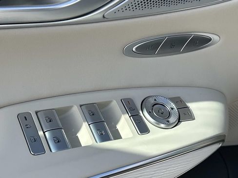 New 2026 Genesis GV70 2.5T Advanced AWD/4WD image 18