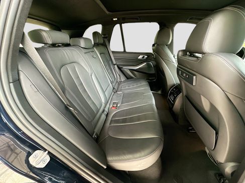 Used 2022 BMW X5 sDrive40i w/ M Sport Package RWD image 28