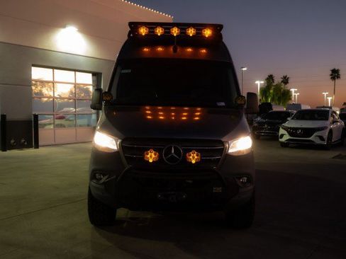 Used 2021 Mercedes-Benz Sprinter 2500 image 9