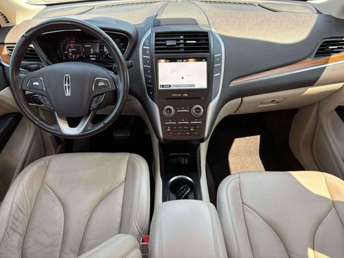 Used 2017 Lincoln MKC Select w/ Select Plus Package AWD/4WD image 24