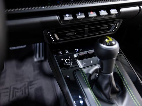 Used 2022 Porsche 911 GT3 image 40