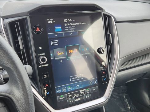 Used 2024 Subaru Crosstrek 2.0i Premium w/ Crosstrek Mirror Package image 11