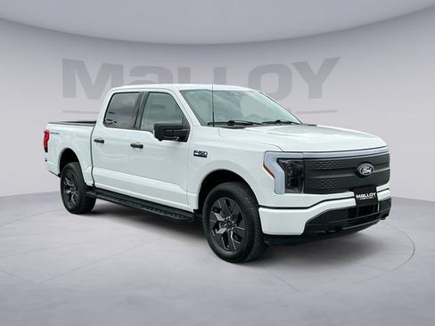 Certified 2024 Ford F150 Lightning XLT w/ Max Trailer Tow Package AWD/4WD image 7