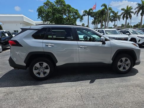 Used 2024 Toyota RAV4 XLE FWD image 8