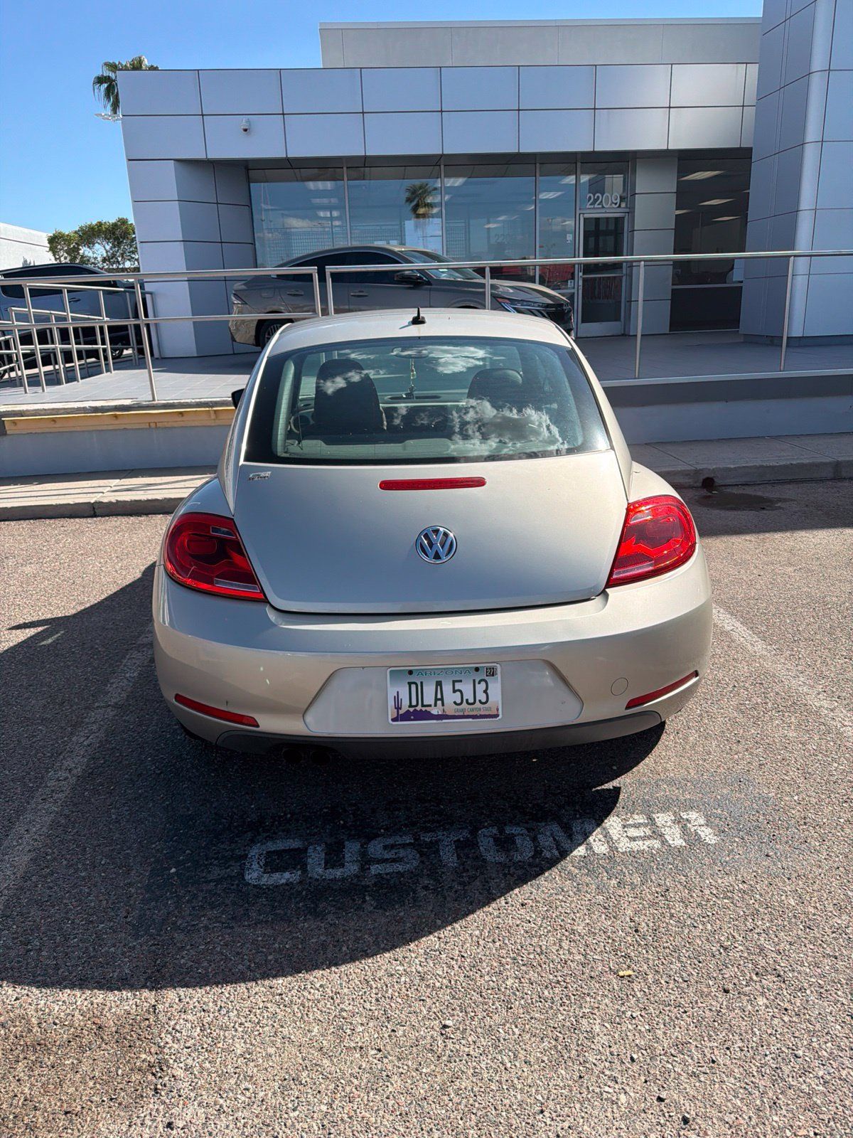 Used 2012 Volkswagen Beetle 2.5 FWD image 10