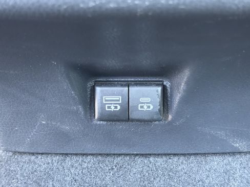 Used 2025 Toyota Camry LE AWD/4WD image 20