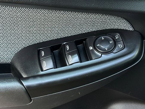 Used 2021 Chevrolet TrailBlazer LT w/ Convenience Package FWD image 12