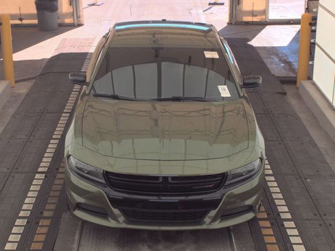 Used 2022 Dodge Charger SXT w/ Blacktop Package image 2