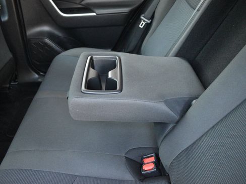 Used 2021 Toyota RAV4 LE FWD image 13
