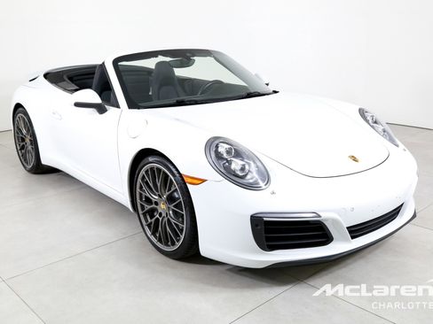 Used 2017 Porsche 911 Carrera RWD image 4