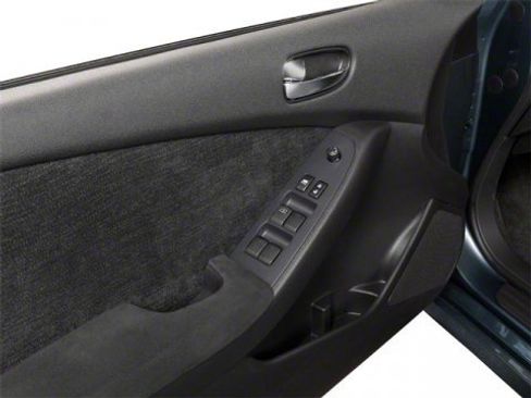 Used 2010 Nissan Altima 3.5 SR w/ Premium Pkg image 12