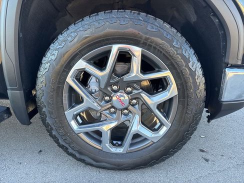 Used 2023 GMC Sierra 1500 SLT w/ SLT Premium Plus Package image 35