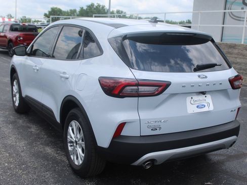 New 2026 Ford Escape Active w/ Cold Weather Package AWD/4WD image 5