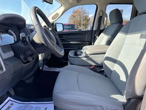 Used 2013 RAM 1500 ST w/ SXT Appearance Group image 17