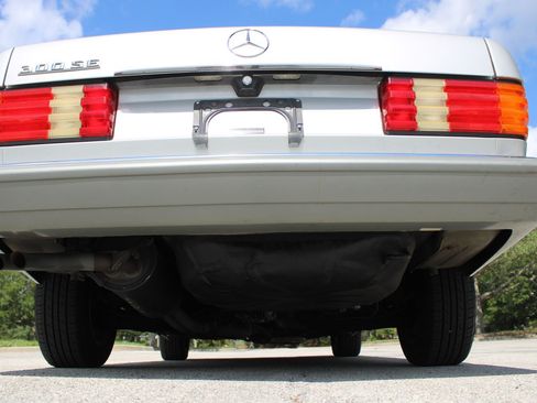 Used 1990 Mercedes-Benz 300 SE image 14