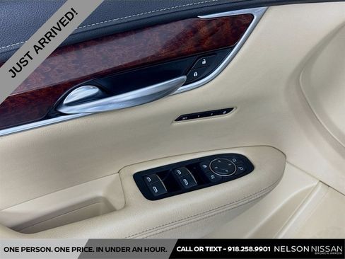 Used 2019 Cadillac XT5 Luxury FWD image 17