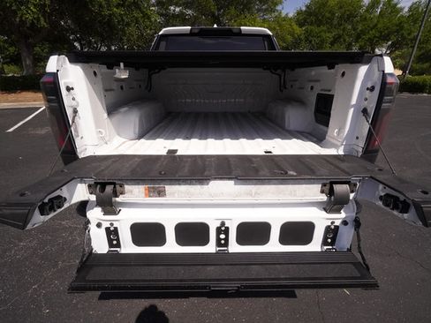 Used 2026 GMC Sierra EV Elevation AWD/4WD image 11