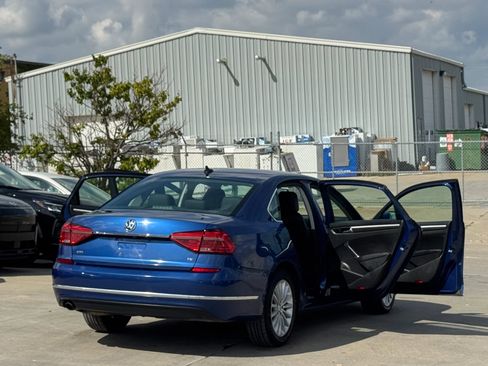 Used 2016 Volkswagen Passat 1.8T SE w/ Lighting Package (P06) image 22