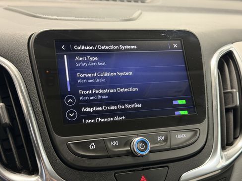 Used 2020 Chevrolet Equinox Premier FWD image 10