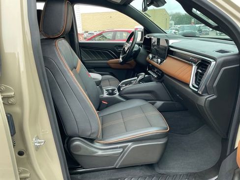 Used 2024 GMC Canyon AT4 w/ Canyon Safety Plus Package image 40