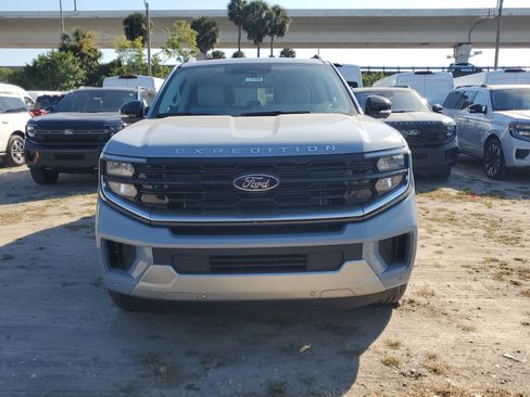 New 2025 Ford Expedition Max Platinum w/ Platinum Ultimate Package image 3