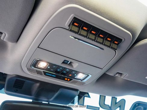 Used 2023 Ford F450 Lariat w/ FX4 Off-Road Package image 60