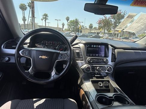 Used 2019 Chevrolet Tahoe LS RWD image 16