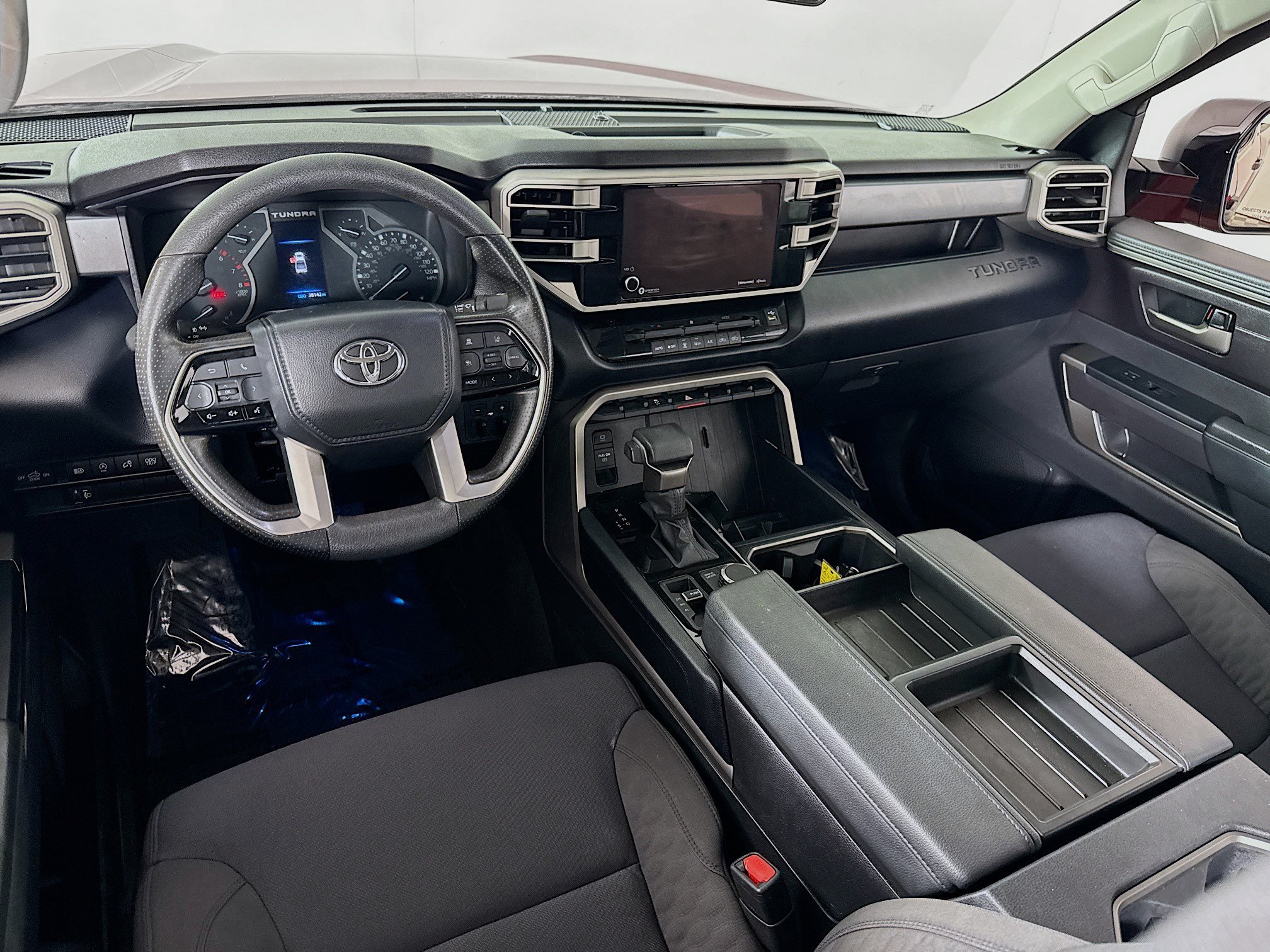 Used 2024 Toyota Tundra SR5 w/ SR5 Convenience Package AWD/4WD image 18