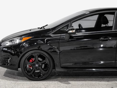 Used 2017 Ford Fiesta ST FWD image 10
