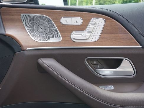 Certified 2023 Mercedes-Benz GLS 580 4MATIC image 62