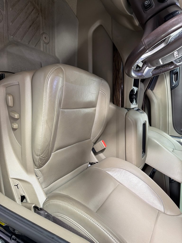 Used 2019 GMC Yukon XL SLT w/ Open Road Package AWD/4WD image 12