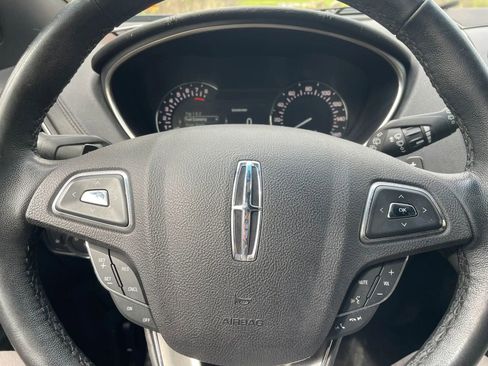 Used 2018 Lincoln MKX Premiere AWD/4WD image 17