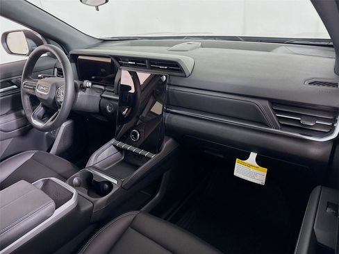 New 2026 GMC Terrain Elevation image 22