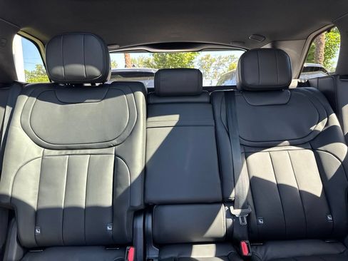 New 2026 Land Rover Range Rover Sport Dynamic SE AWD/4WD image 18