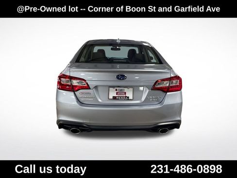 Used 2018 Subaru Legacy 3.6R Limited AWD/4WD image 4