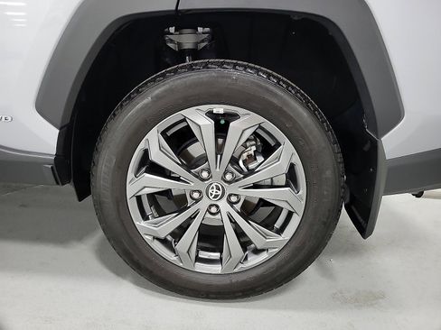 Certified 2025 Toyota RAV4 XLE Premium w/ Weather Package AWD/4WD image 20