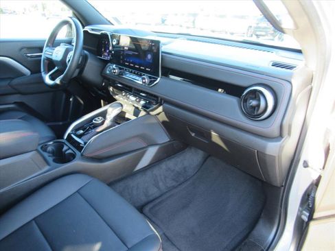 Used 2023 Chevrolet Colorado Z71 w/ Z71 Convenience Package 2 image 13