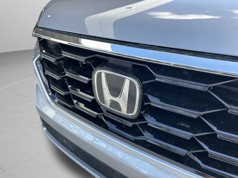 Certified 2025 Honda Pilot Touring image 22
