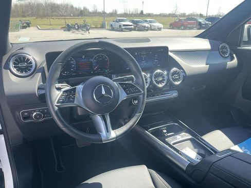 Used 2024 Mercedes-Benz GLA 250 4MATIC image 18