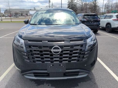 New 2026 Nissan Pathfinder SL w/ SL Premium Package AWD/4WD image 2