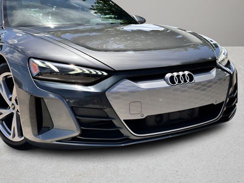 Used 2022 Audi e-tron GT Premium Plus AWD/4WD image 26